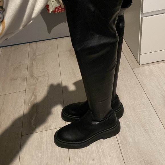 Zara Over the Knee tall lug sole boot - Picture 7 of 10